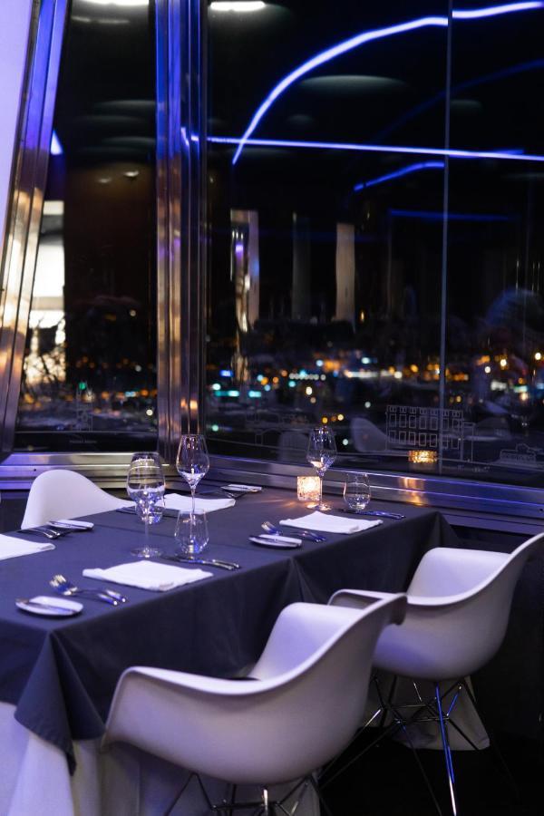 Sky Suite Hotel ปราก ภายนอก รูปภาพ