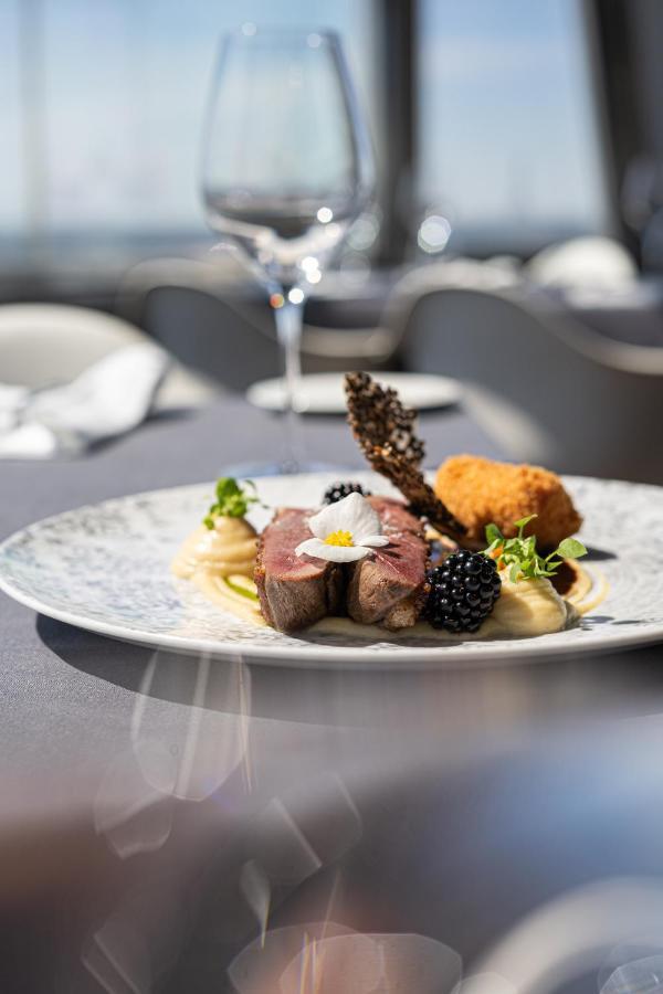 Sky Suite Hotel ปราก ภายนอก รูปภาพ