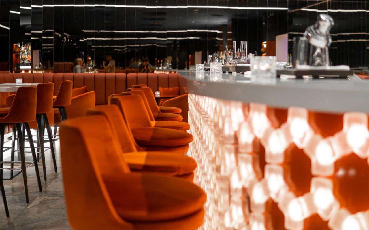 Sky Suite Hotel ปราก ภายนอก รูปภาพ
