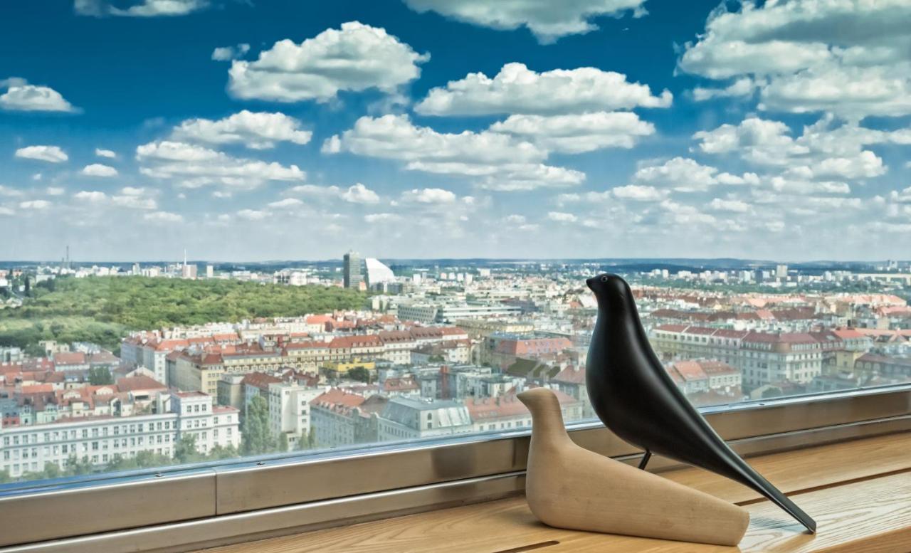 Sky Suite Hotel ปราก ภายนอก รูปภาพ
